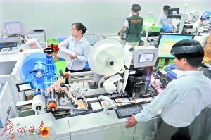 護(hù)照、港澳通行證制作也需要用到風(fēng)淋室